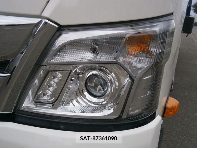 Hino DUTRO 2019-12 203795-4