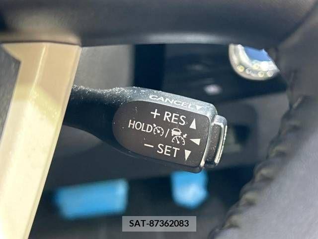 Toyota PRIUS 2018-11 281761-5