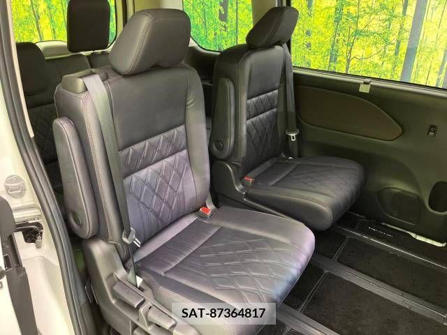 Nissan SERENA 2019-09 212720-8