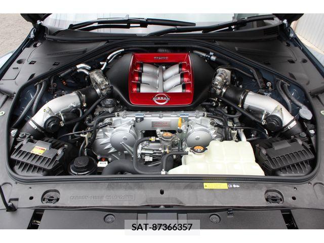 Nissan GT-R 2021-12 270836-24