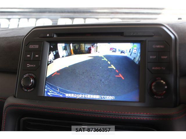Nissan GT-R 2021-12 270836-10