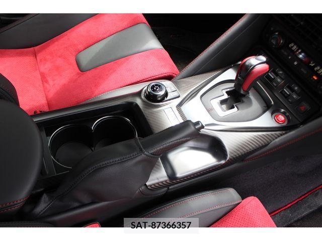 Nissan GT-R 2021-12 270836-12