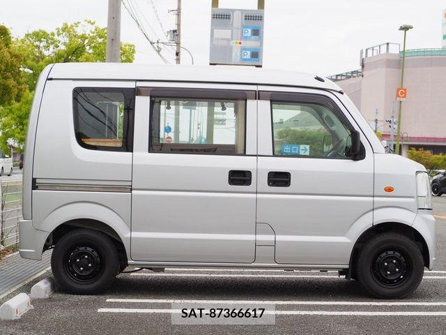 Suzuki EVERY 2009-05 268855-5