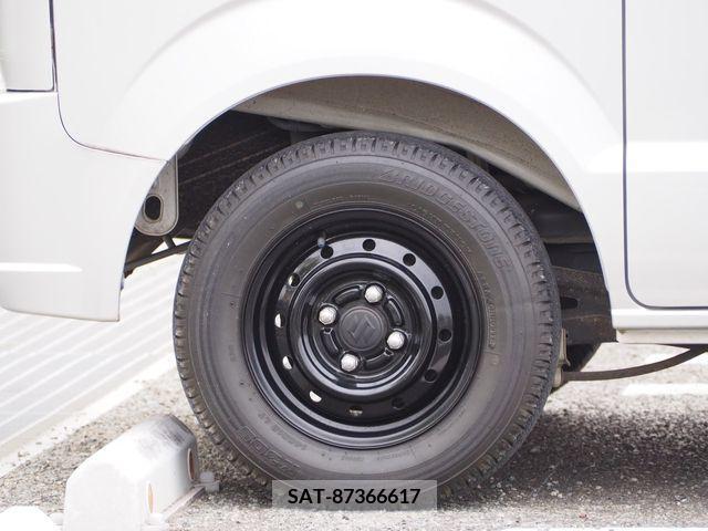 Suzuki EVERY 2009-05 268855-6