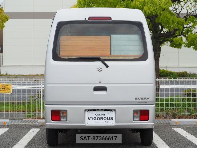 Suzuki EVERY 2009-05 268855-11