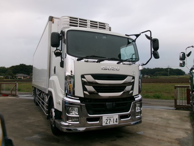 Isuzu GIGA 2016-11 11102-2