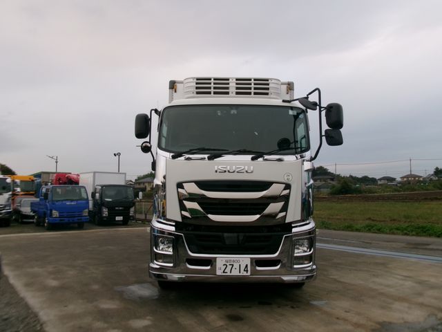 Isuzu GIGA 2016-11 11102-1