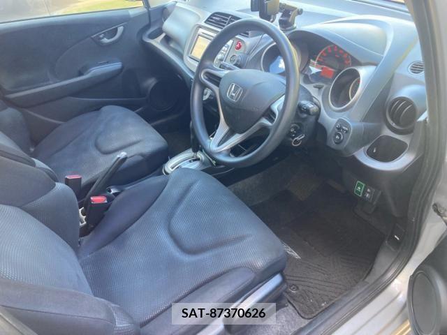 Honda FIT 2012-09 390842-8