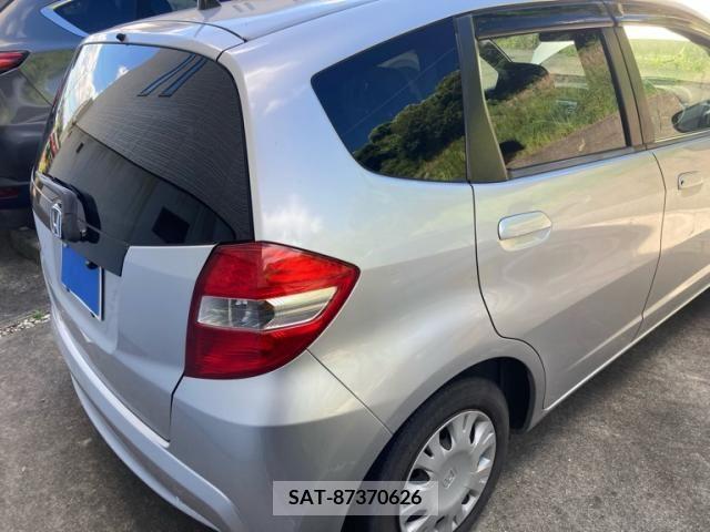 Honda FIT 2012-09 390842-2