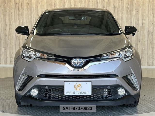 Toyota C-HR 2017-02 294860-1