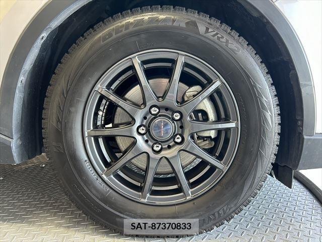 Toyota C-HR 2017-02 294860-14