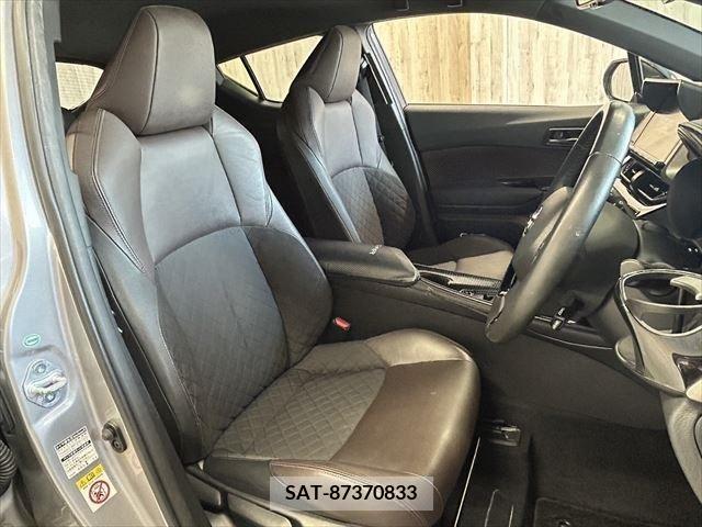 Toyota C-HR 2017-02 294860-19