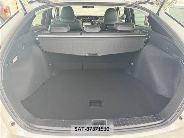 Toyota PRIUS 2022-03 366418-19