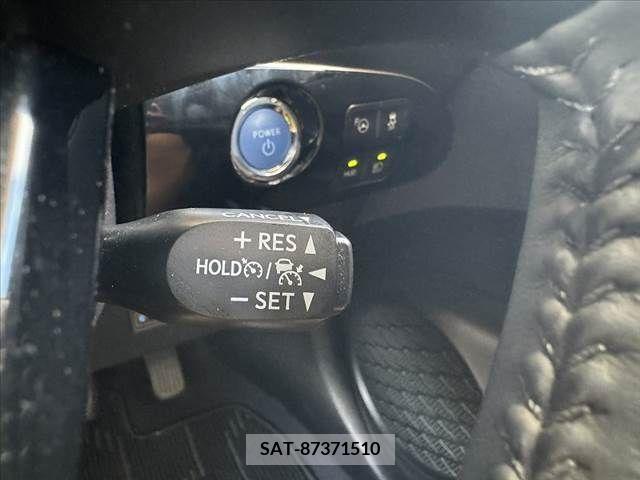 Toyota PRIUS 2022-03 366418-25