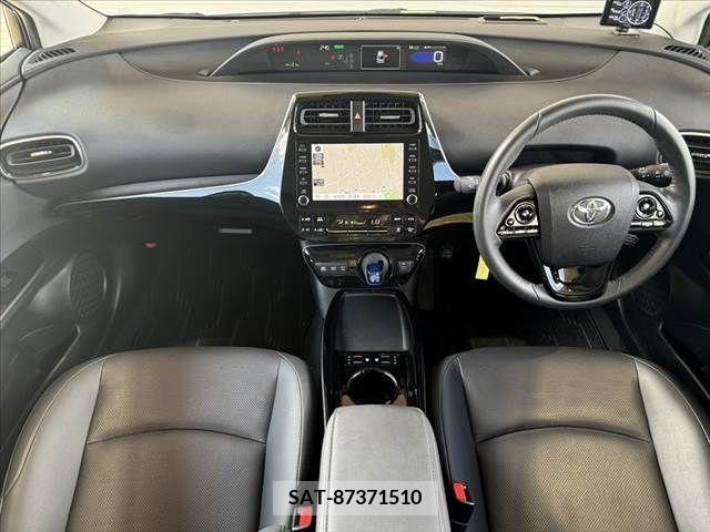 Toyota PRIUS 2022-03 366418-1