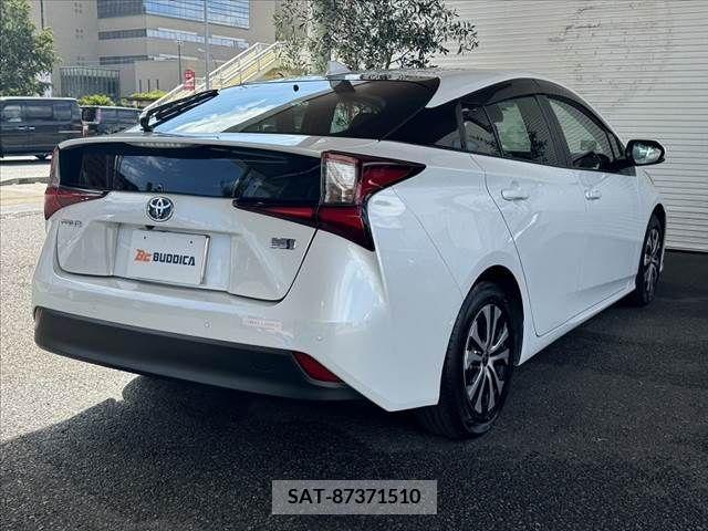 Toyota PRIUS 2022-03 366418-12