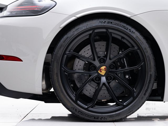 Porsche 718 Spyder 2022-06 16676-13