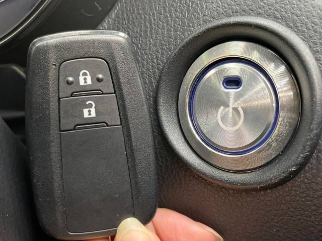Toyota C-HR 2018-01 12358-6