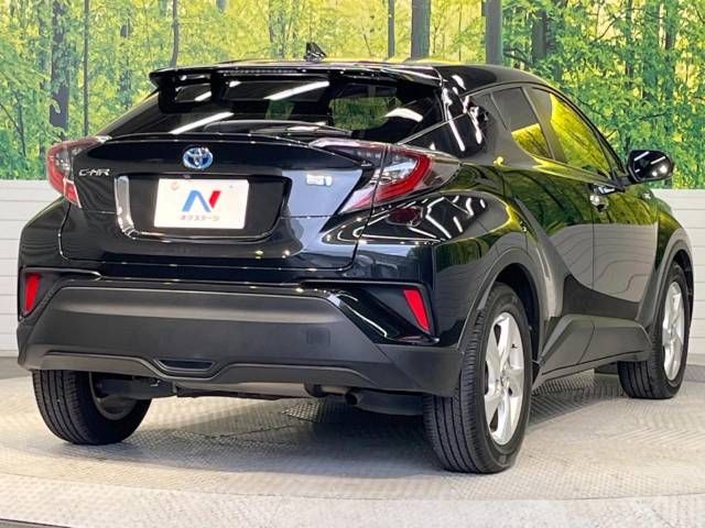 Toyota C-HR 2018-01 12358-17