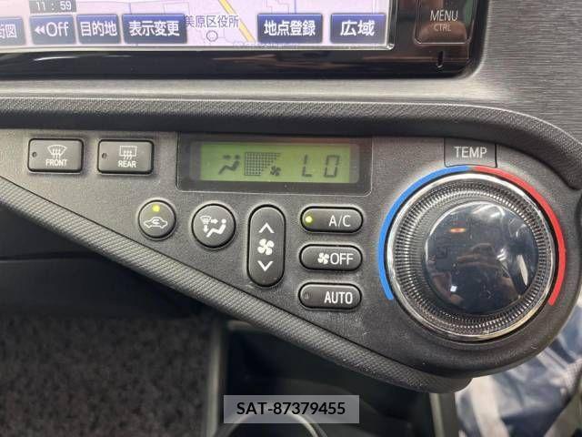 Toyota AQUA 2014-10 356338-6