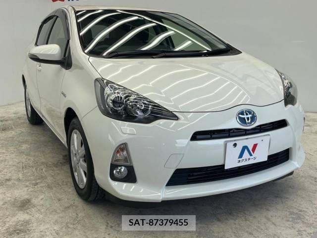 Toyota AQUA 2014-10 356338-18