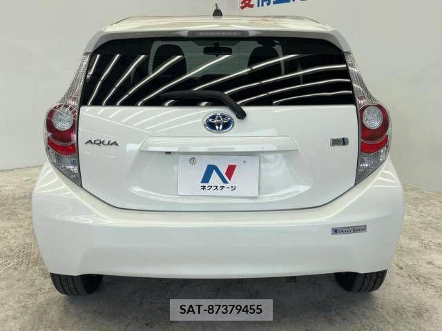 Toyota AQUA 2014-10 356338-17