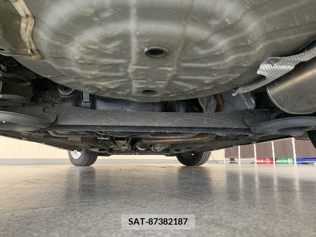 Nissan NOTE 2014-02 365468-25