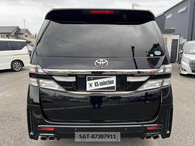 Toyota VELLFIRE 2012-12 206122-3