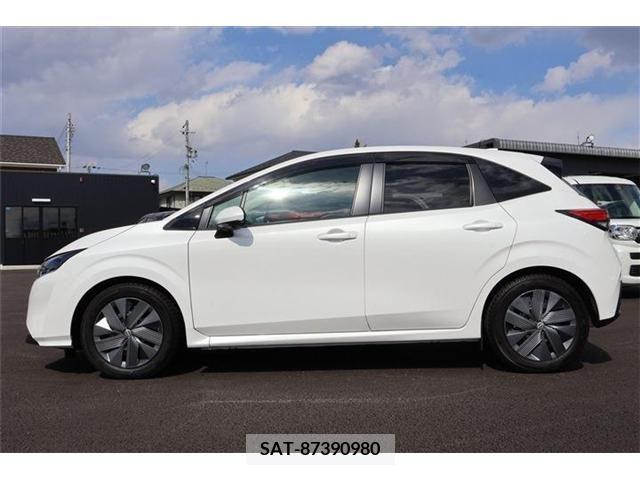 Nissan NOTE 2021-09 372481-28