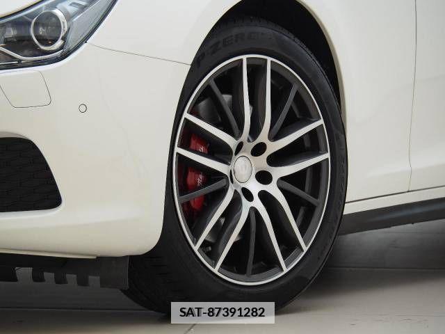 Maserati GHIBLI 2016-05 246440-4