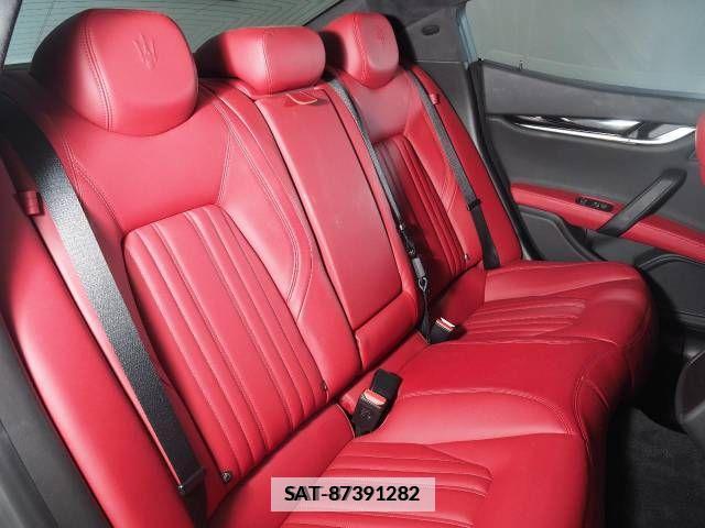 Maserati GHIBLI 2016-05 246440-8