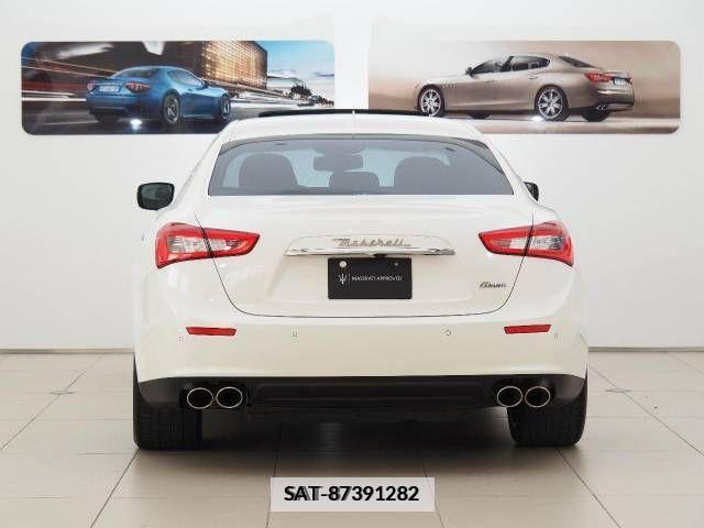 Maserati GHIBLI 2016-05 246440-18