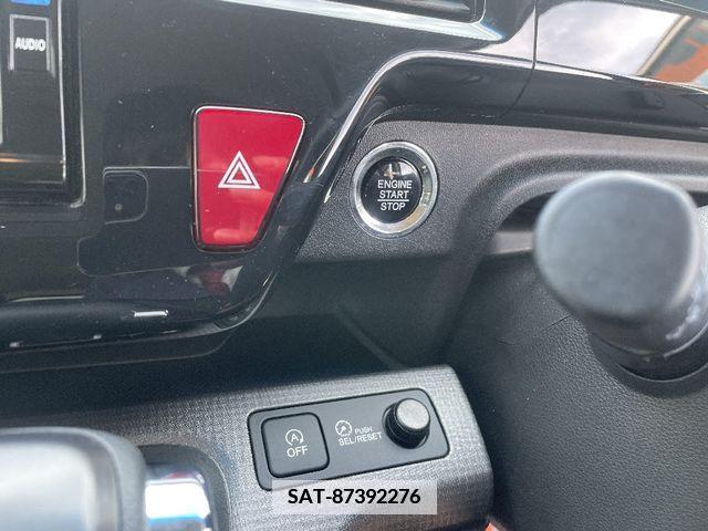 Honda e 2018-09 373253-14