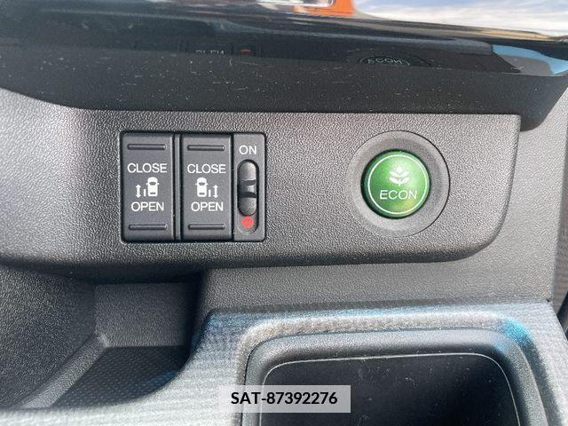 Honda e 2018-09 373253-13
