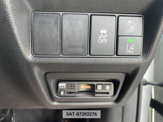 Honda e 2018-09 373253-12