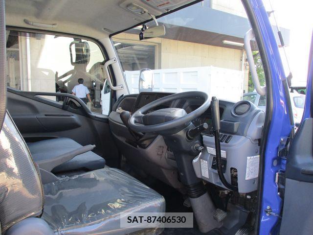 Mitsubishi CANTER 2016-03 200036-17