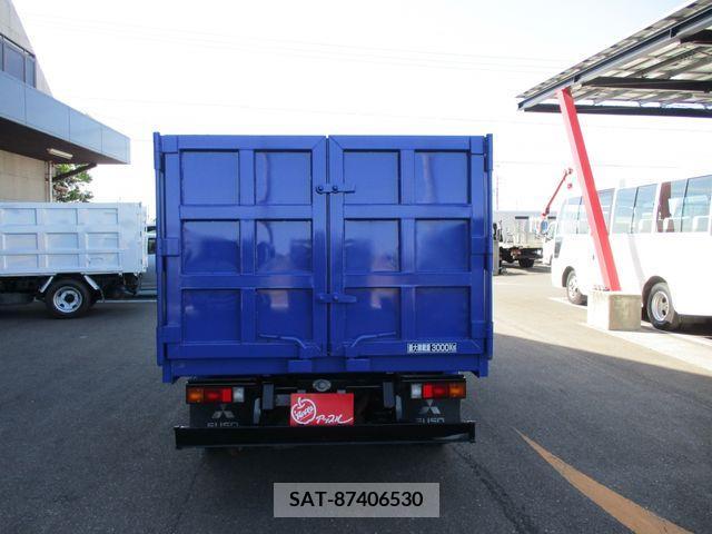 Mitsubishi CANTER 2016-03 200036-12