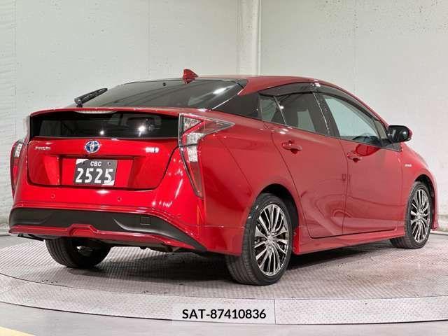 Toyota PRIUS 2016-06 281892-8