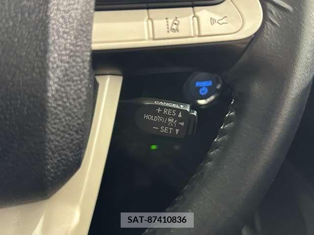 Toyota PRIUS 2016-06 281892-18