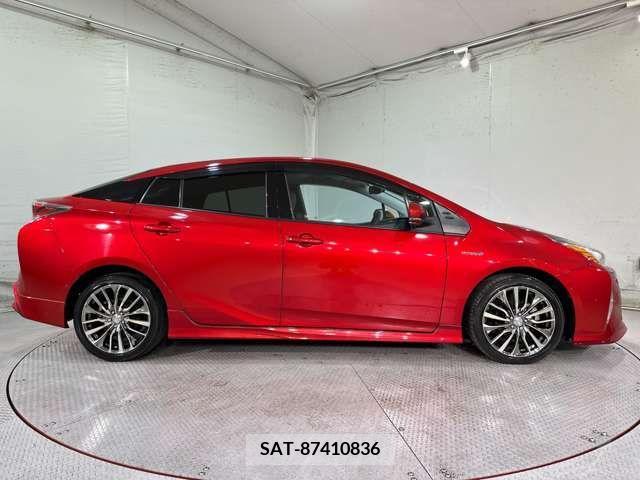 Toyota PRIUS 2016-06 281892-7