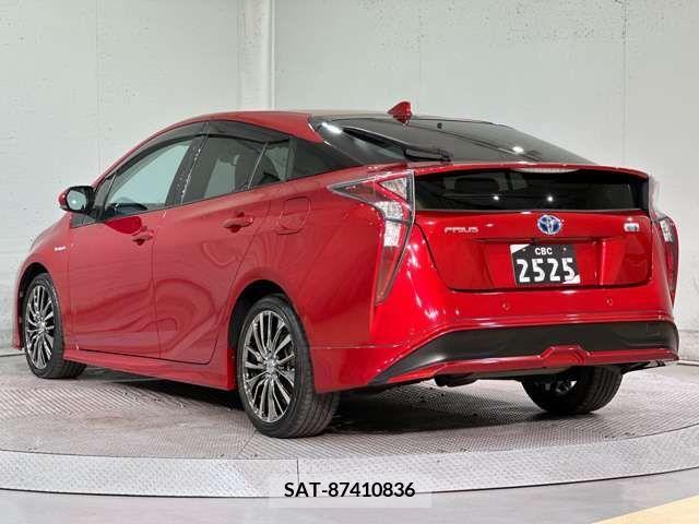 Toyota PRIUS 2016-06 281892-10