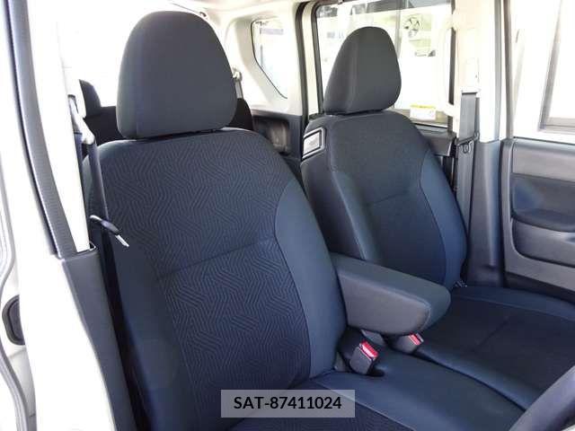 Nissan ROOX 2023-10 297952-9