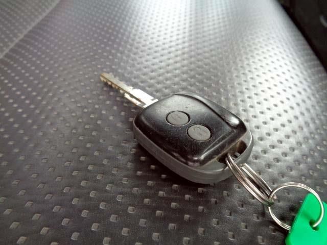 Isuzu FORWARD 2010-09 7738-8