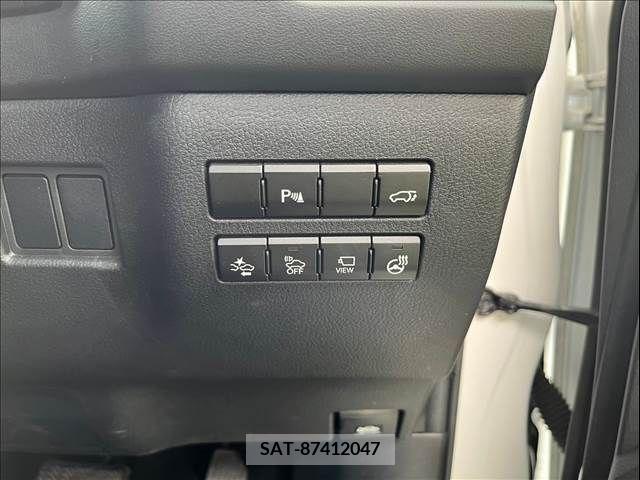 Lexus NX 2015-09 334354-8
