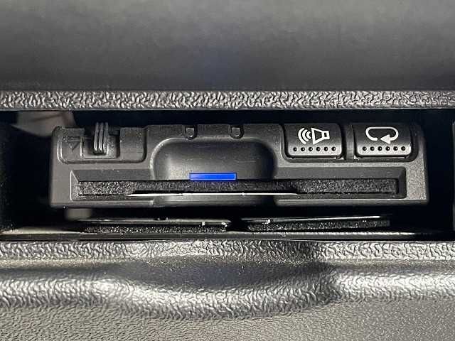 Toyota HIACE VAN 2016-05 22200-8