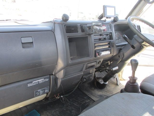 Toyota HIACE TRUCK 1996-03 1826-14