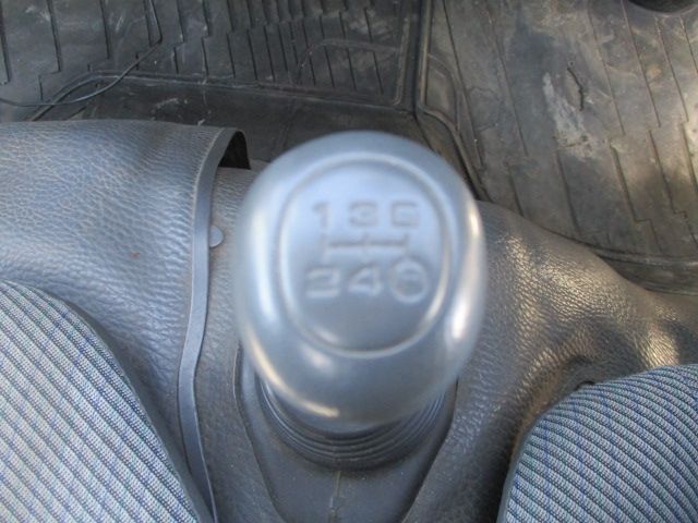 Toyota HIACE TRUCK 1996-03 1826-16