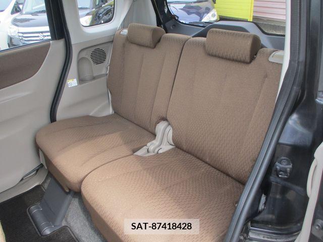 Nissan ROOX 2010-11 276067-23