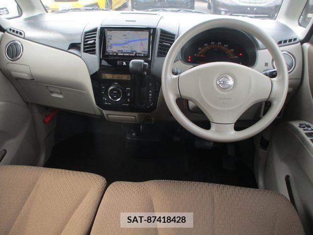 Nissan ROOX 2010-11 276067-11