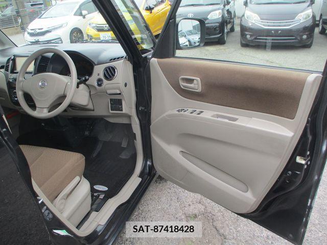Nissan ROOX 2010-11 276067-21